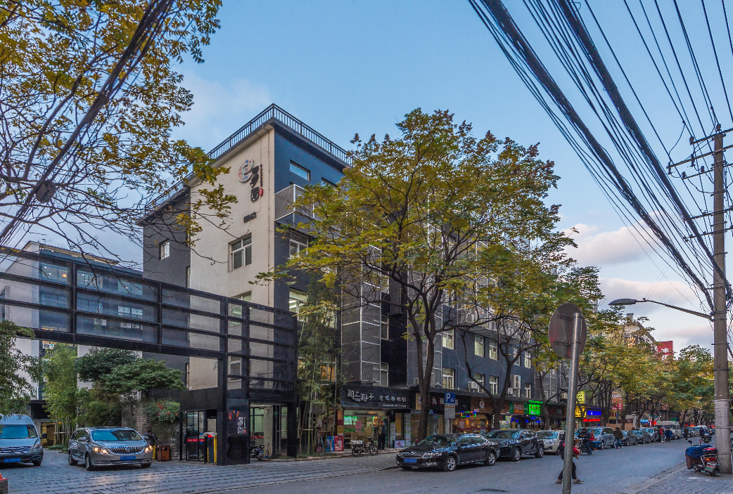 上海昭化德必易园：全新改建，打造现代办公新标杆