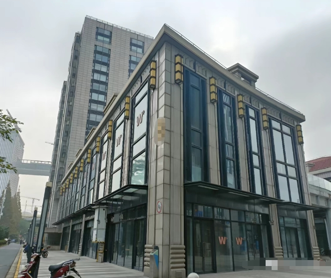 上海静安区出售独栋：市北地铁口，商业产权，得房率超200%+18车位