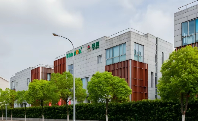 上海浦东新区出售曹路800㎡小独栋，水电煤畅达，花园露台阳光房加持，低总价速来！