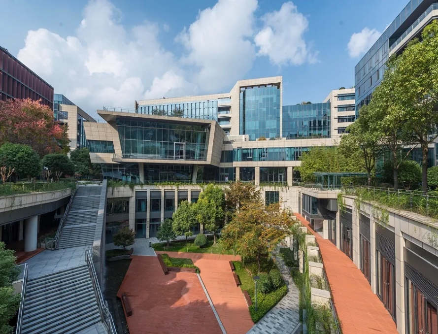 上海德必虹桥绿谷WE招商，4.5 元 /㎡起享跨境电商政策红利
