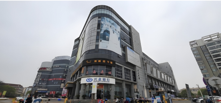 上海浦东惠南整栋商业综合体独栋出售，填补板块全业态购物空白