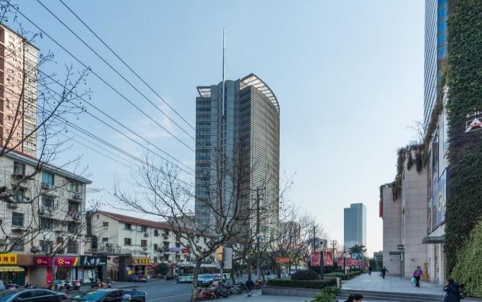 上海长房国际广场招商中心招商租赁综合评估报告：企业选址决策深度分析